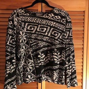 Chico’s black and white print top